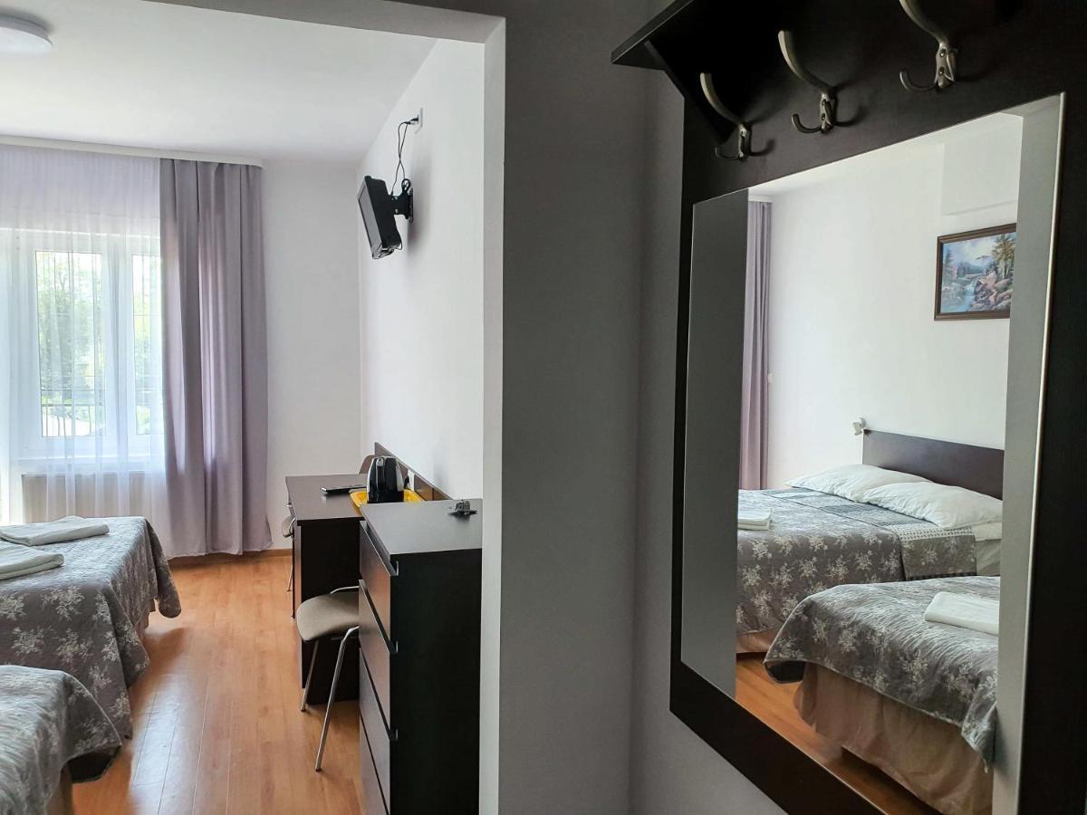 Astoria Apartment Dabki Bagian luar foto