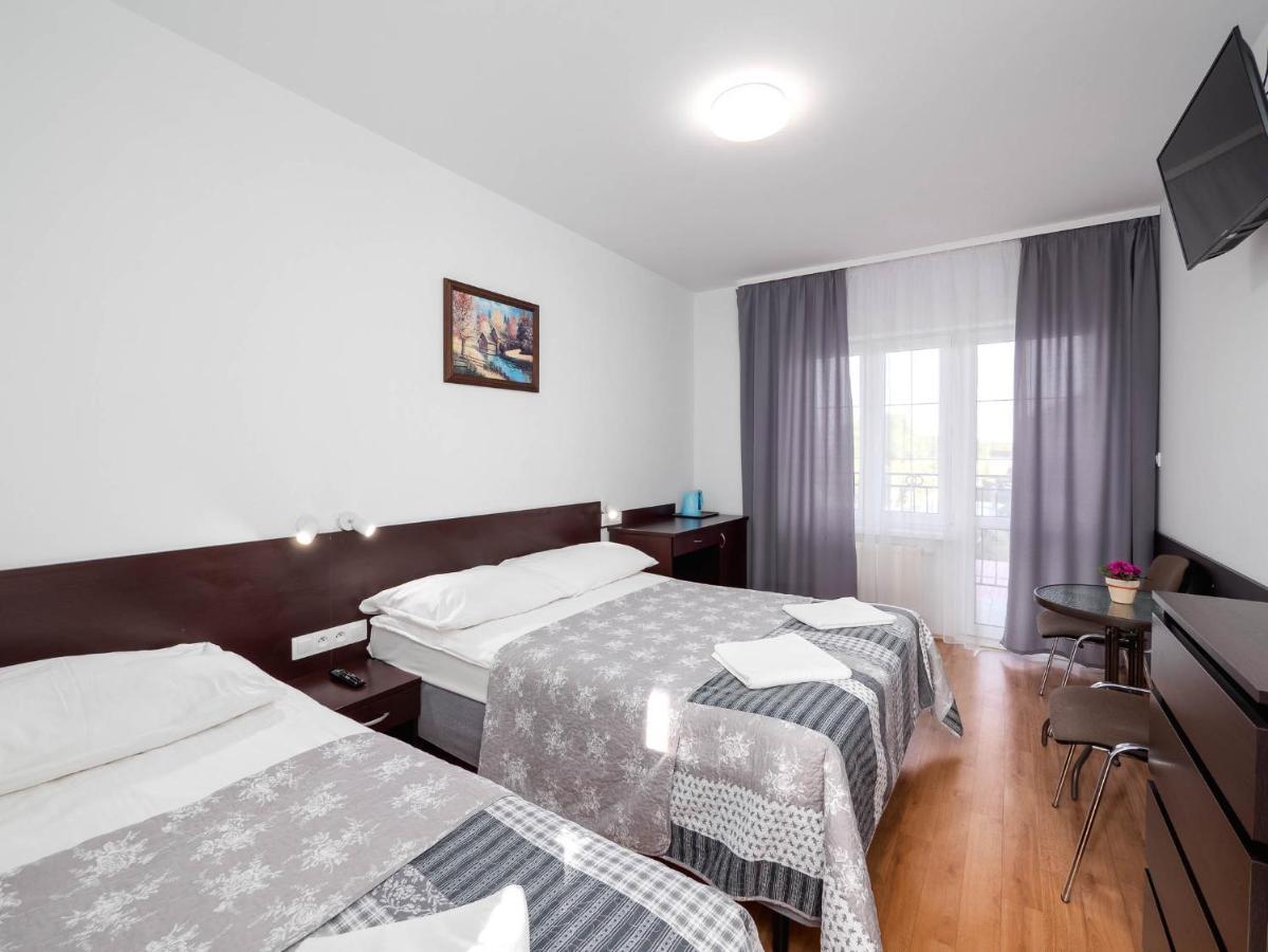 Astoria Apartment Dabki Bagian luar foto